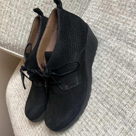 Dansko Shoes - Dansko Cadee Lace Up Wedge Bootie Black Leather Women size 38 US 7.5-8